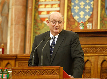 Ira Forman, the U.S. State Department’s special envoy to monitor and combat anti-Semitism, speaking at the Hungarian parliament in Budapest, October 2013. TOM LANTOS INSTITUTE PHOTO