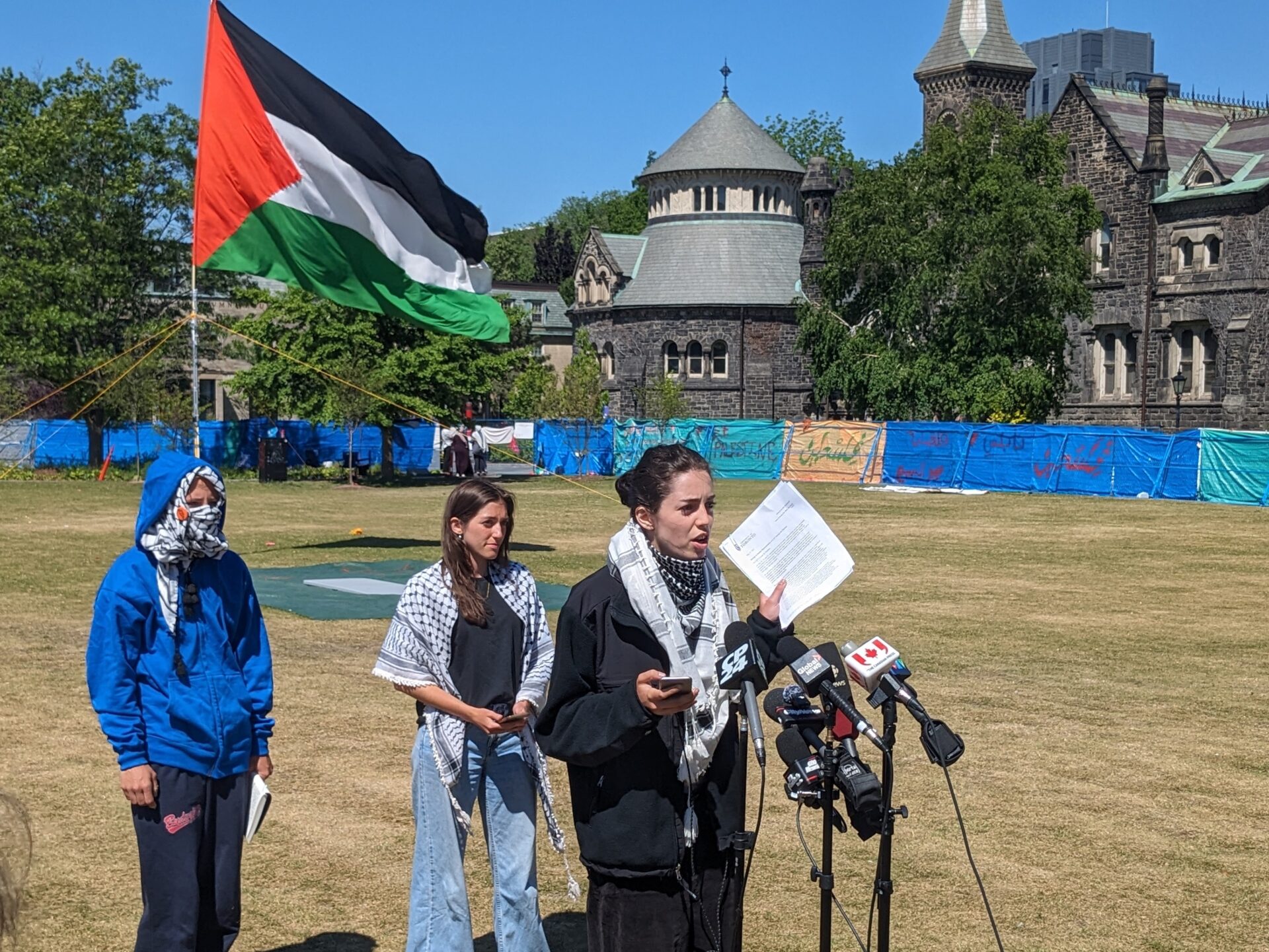 University of Toronto offers a deal to protesters—and a Monday morning ...